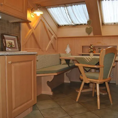 Laste Aparthotel 3*