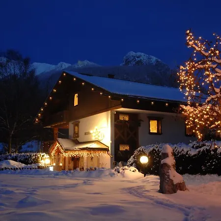 Aparthotel Laste 3*