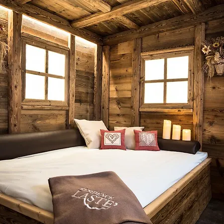 Laste Aparthotel 3*